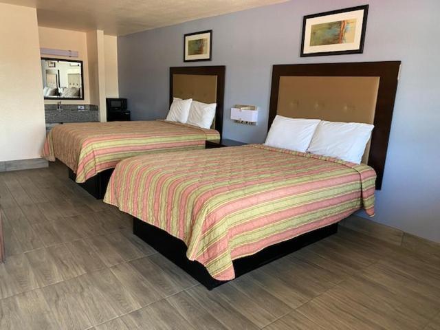 Texas Inn Сеґін Екстер'єр фото
